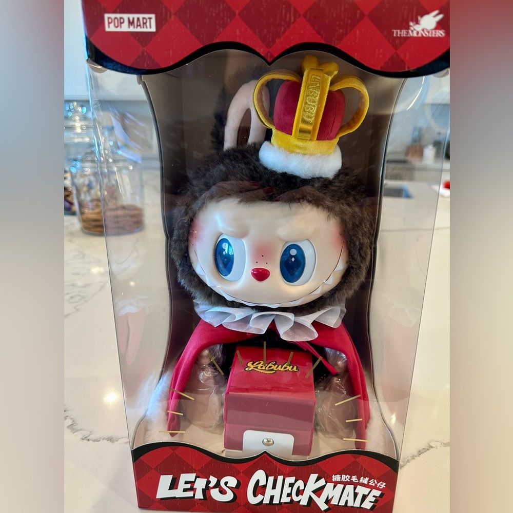 NEW AUTHENTIC in BOX Pop Mart Let's Checkmate Figure - LABUBU